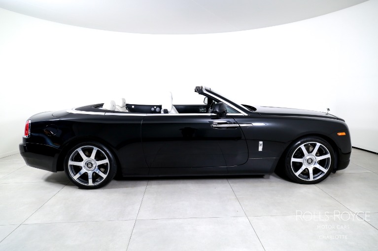 Used-2017-Rolls-Royce-Dawn