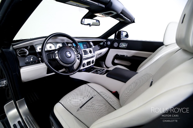 Used-2017-Rolls-Royce-Dawn