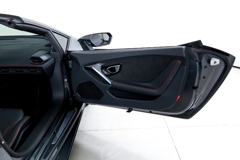 Used-2023-LAMBORGHINI-HURACAN-EVO