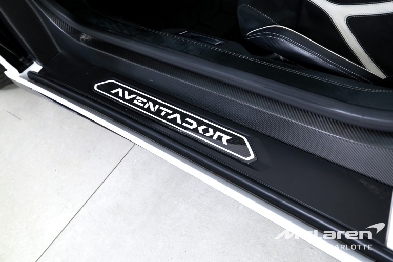 Used-2016-Lamborghini-Aventador-LP-750-4-SV