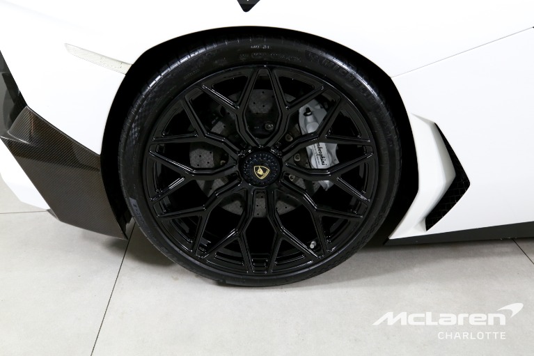 Used-2016-Lamborghini-Aventador-LP-750-4-SV
