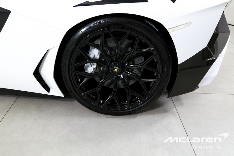 Used-2016-Lamborghini-Aventador-LP-750-4-SV