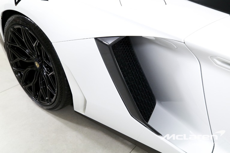 Used-2016-Lamborghini-Aventador-LP-750-4-SV