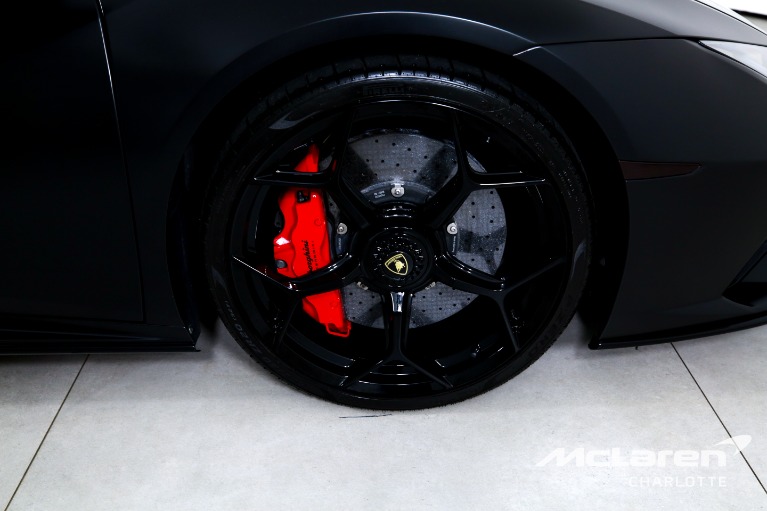 Used-2020-Lamborghini-Huracan-EVO