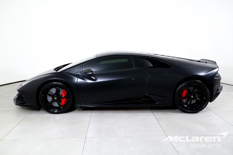 Used-2020-Lamborghini-Huracan-EVO