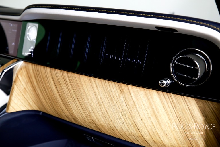 Used-2025-Rolls-Royce-Cullinan