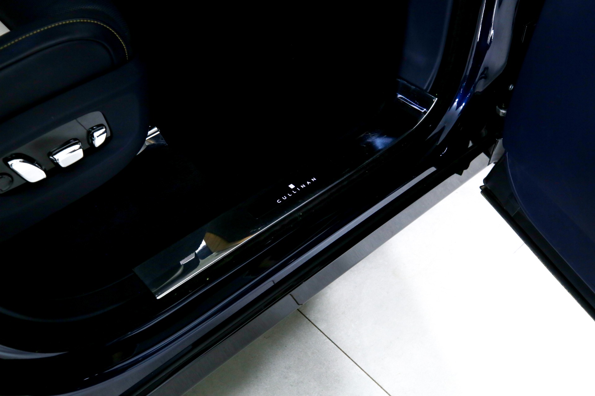 Used 2025 Rolls-Royce Cullinan  | Charlotte, NC
