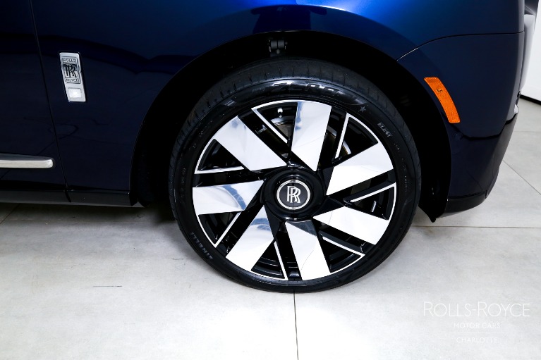 Used-2025-Rolls-Royce-Cullinan