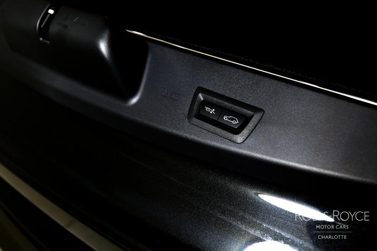 New-2027-Rolls-Royce-Black-Badge-Cullinan