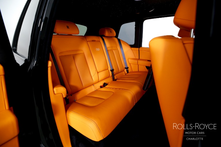 New-2027-Rolls-Royce-Black-Badge-Cullinan