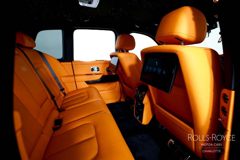 New-2027-Rolls-Royce-Black-Badge-Cullinan
