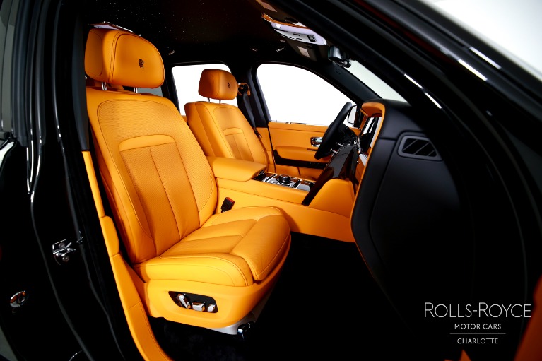 New-2027-Rolls-Royce-Black-Badge-Cullinan