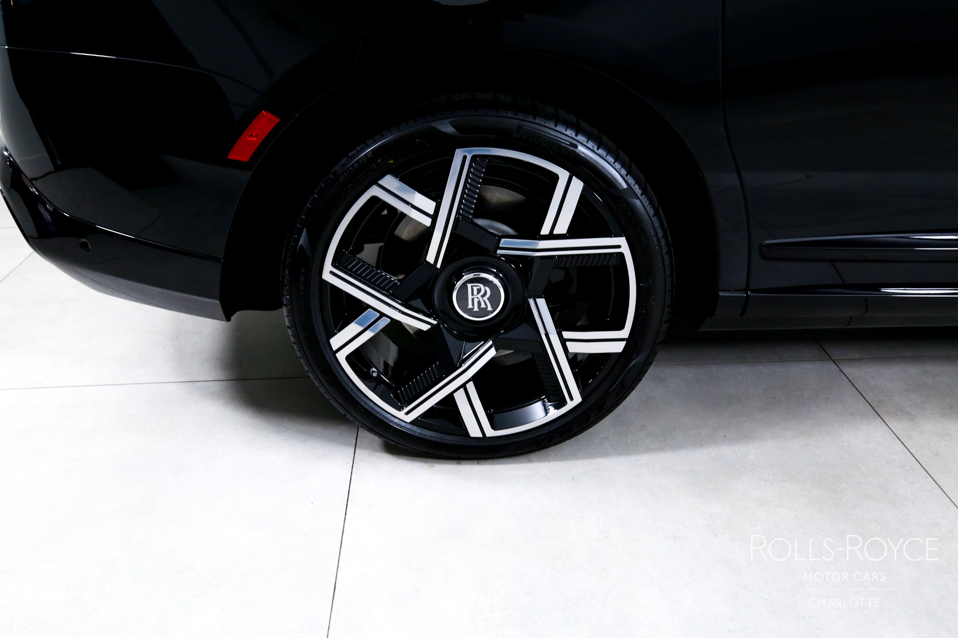 New 2027 Rolls-Royce Black Badge Cullinan  | Charlotte, NC