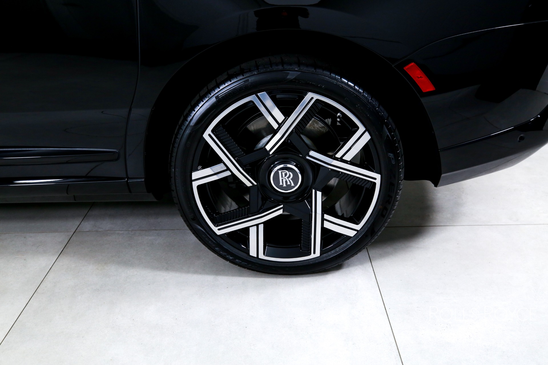 New 2027 Rolls-Royce Black Badge Cullinan  | Charlotte, NC