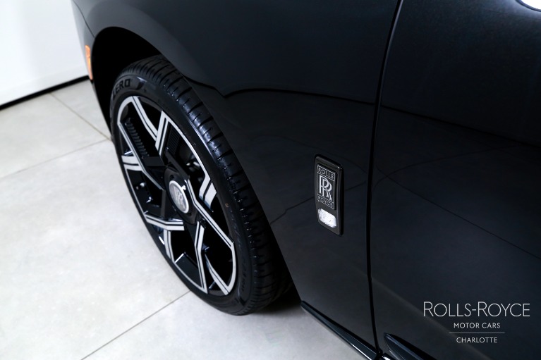 New-2027-Rolls-Royce-Black-Badge-Cullinan