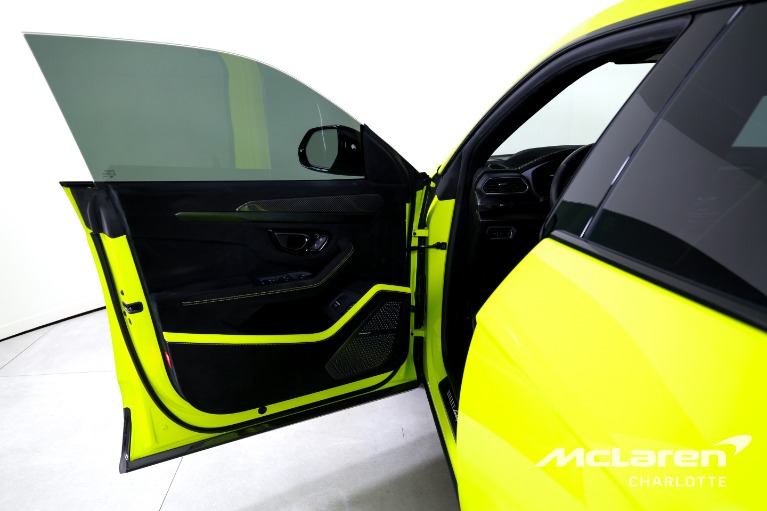 Used-2024-Lamborghini-Urus-Performante