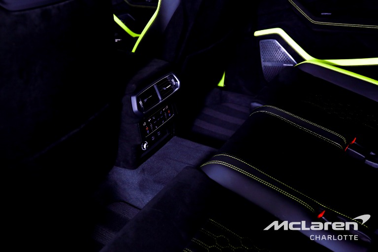 Used-2024-Lamborghini-Urus-Performante
