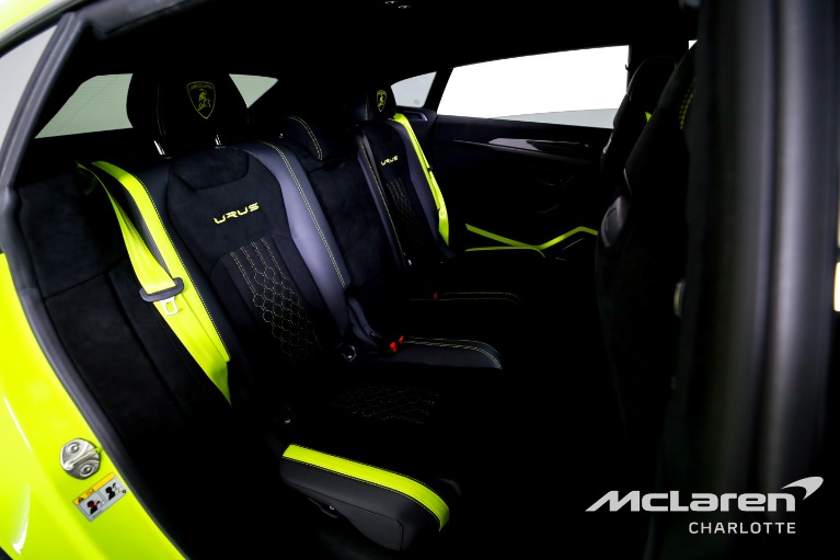 Used-2024-Lamborghini-Urus-Performante