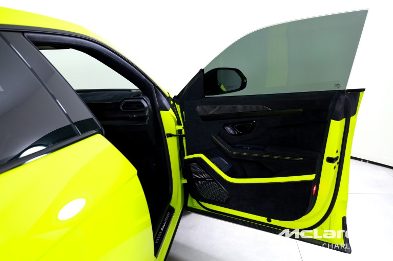 Used-2024-Lamborghini-Urus-Performante