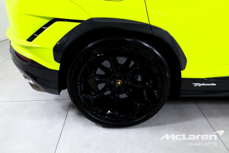 Used-2024-Lamborghini-Urus-Performante