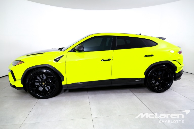 Used-2024-Lamborghini-Urus-Performante