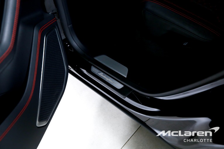 Used-2024-Lamborghini-Urus-S