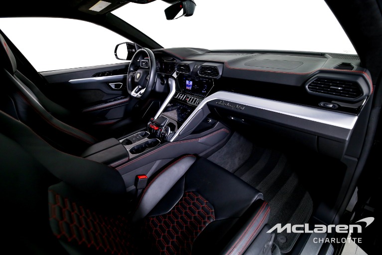 Used-2024-Lamborghini-Urus-S