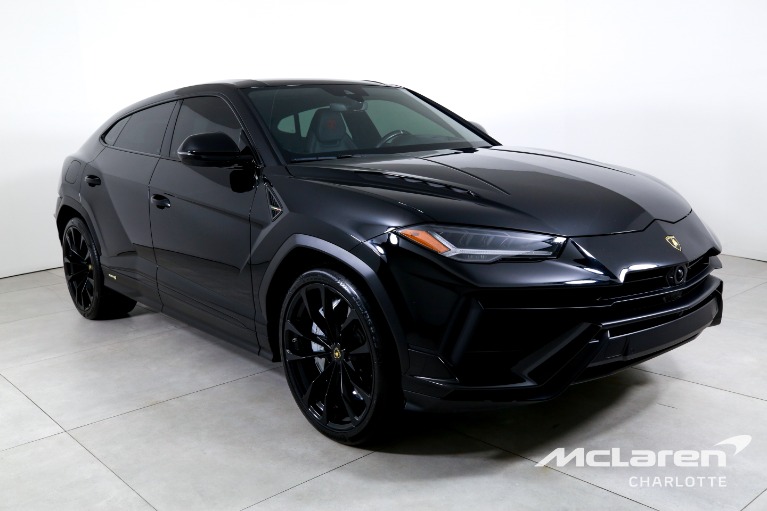 Used-2024-Lamborghini-Urus-S