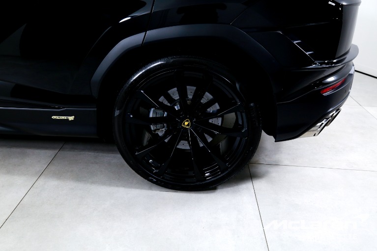 Used-2024-Lamborghini-Urus-S