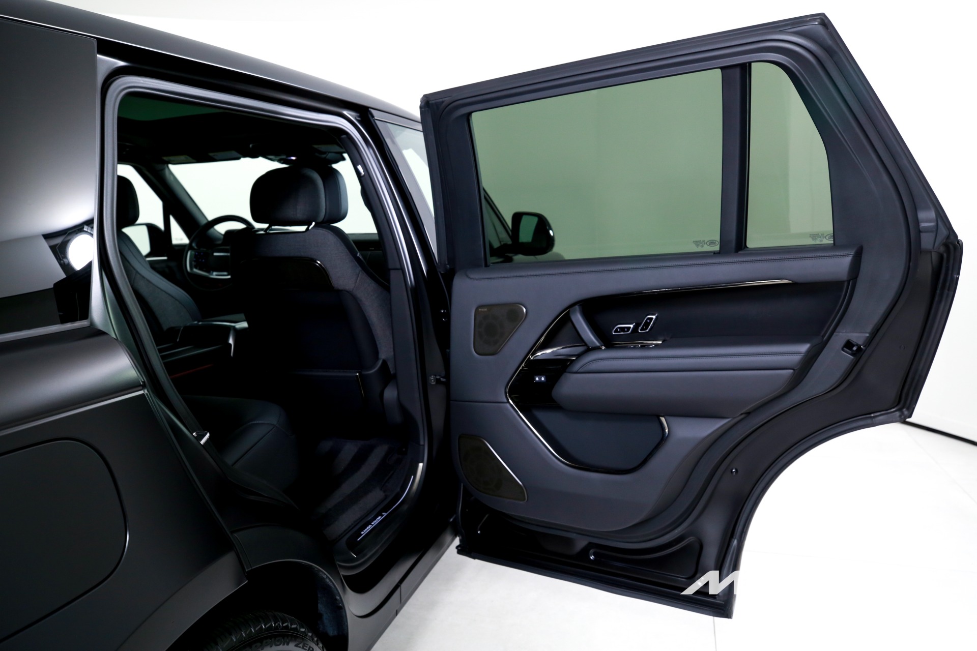 Used 2025 Land Rover Range Rover P615 SV LWB | Charlotte, NC