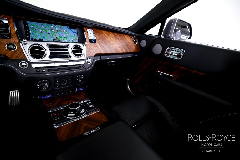Used-2018-Rolls-Royce-Dawn