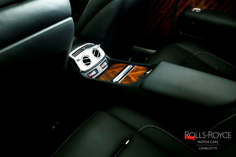 Used-2018-Rolls-Royce-Dawn