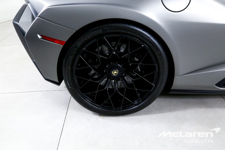 Used-2021-Lamborghini-Huracan-STO