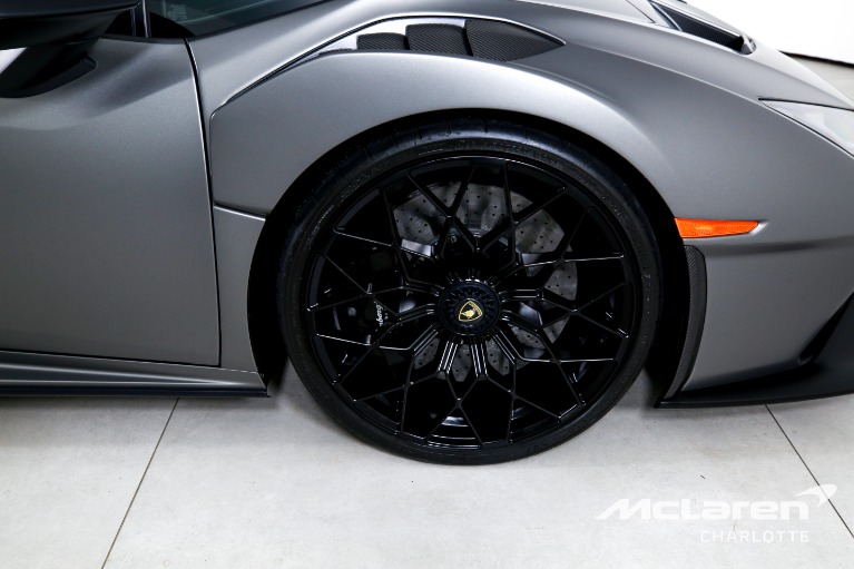 Used-2021-Lamborghini-Huracan-STO
