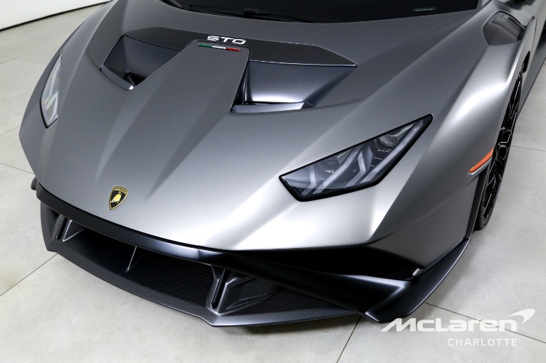 Used-2021-Lamborghini-Huracan-STO