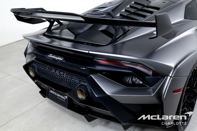 Used-2021-Lamborghini-Huracan-STO