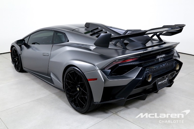 Used-2021-Lamborghini-Huracan-STO