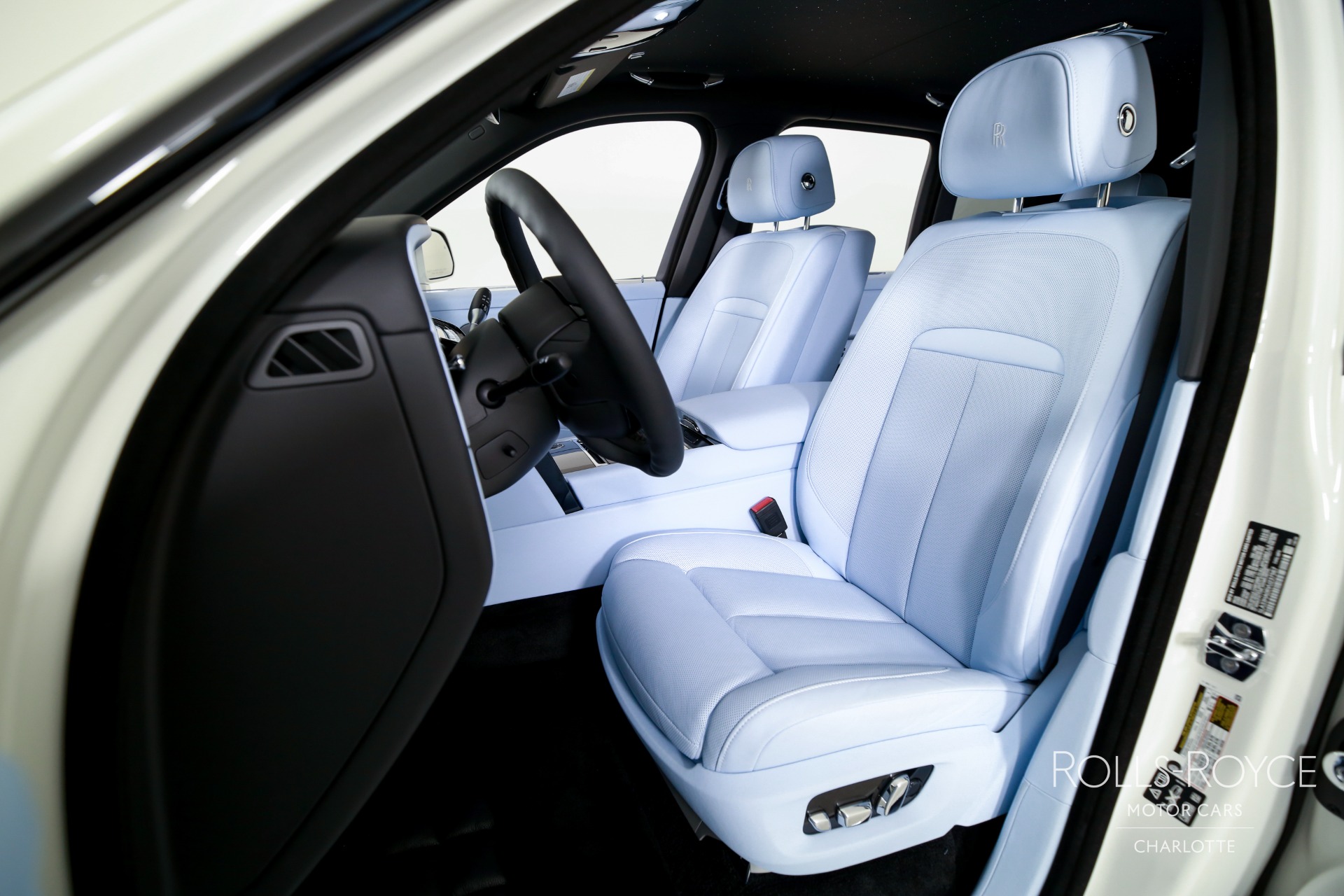 New 2027 Rolls-Royce Black Badge Cullinan  | Charlotte, NC