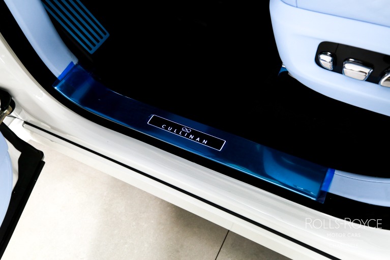 New-2027-Rolls-Royce-Black-Badge-Cullinan