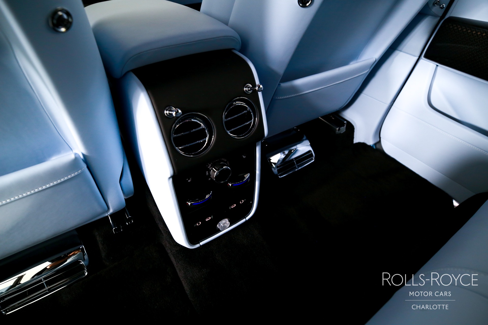 New 2027 Rolls-Royce Black Badge Cullinan  | Charlotte, NC