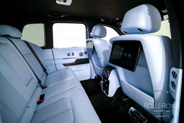 New-2027-Rolls-Royce-Black-Badge-Cullinan