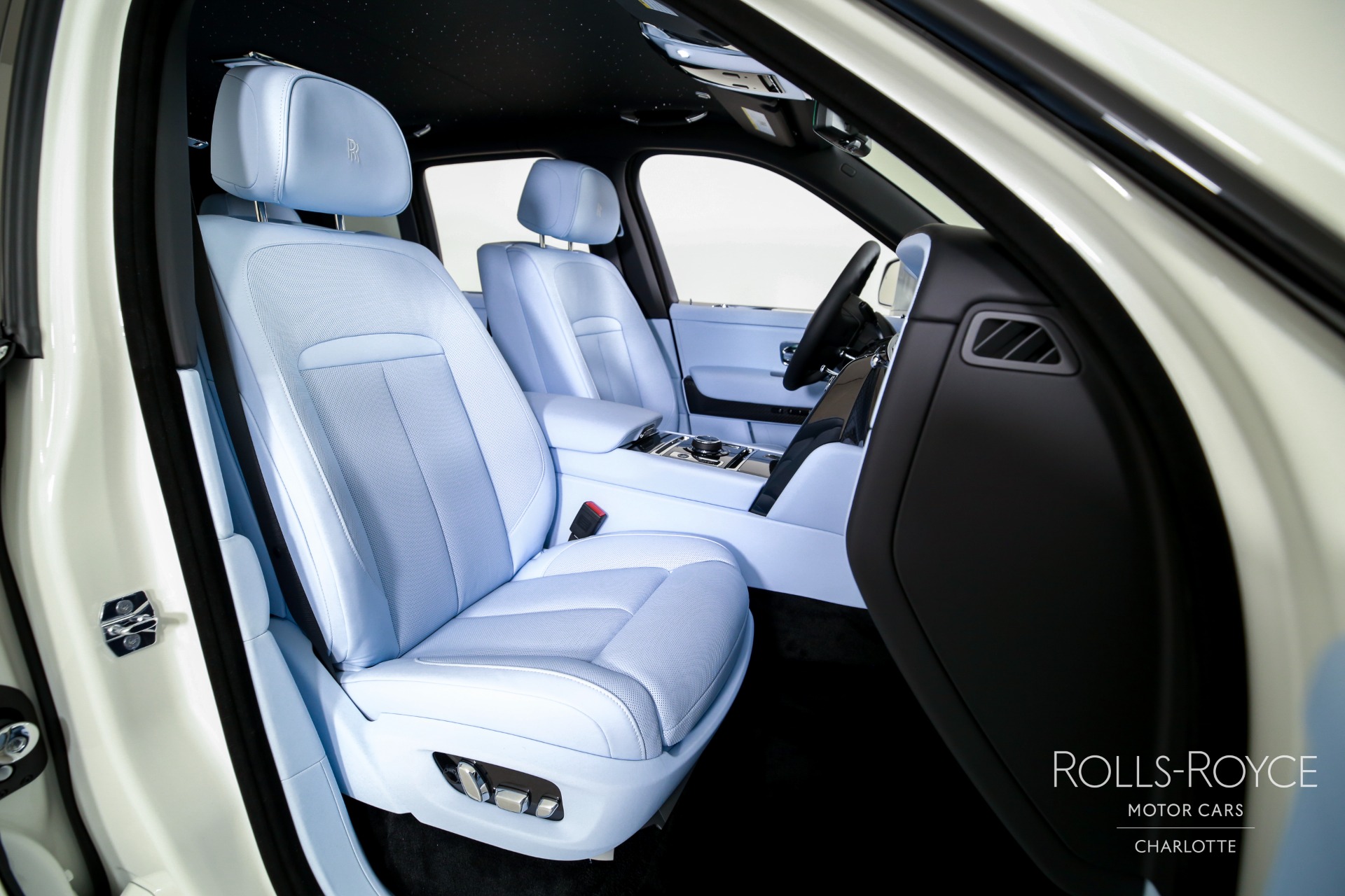 New 2027 Rolls-Royce Black Badge Cullinan  | Charlotte, NC