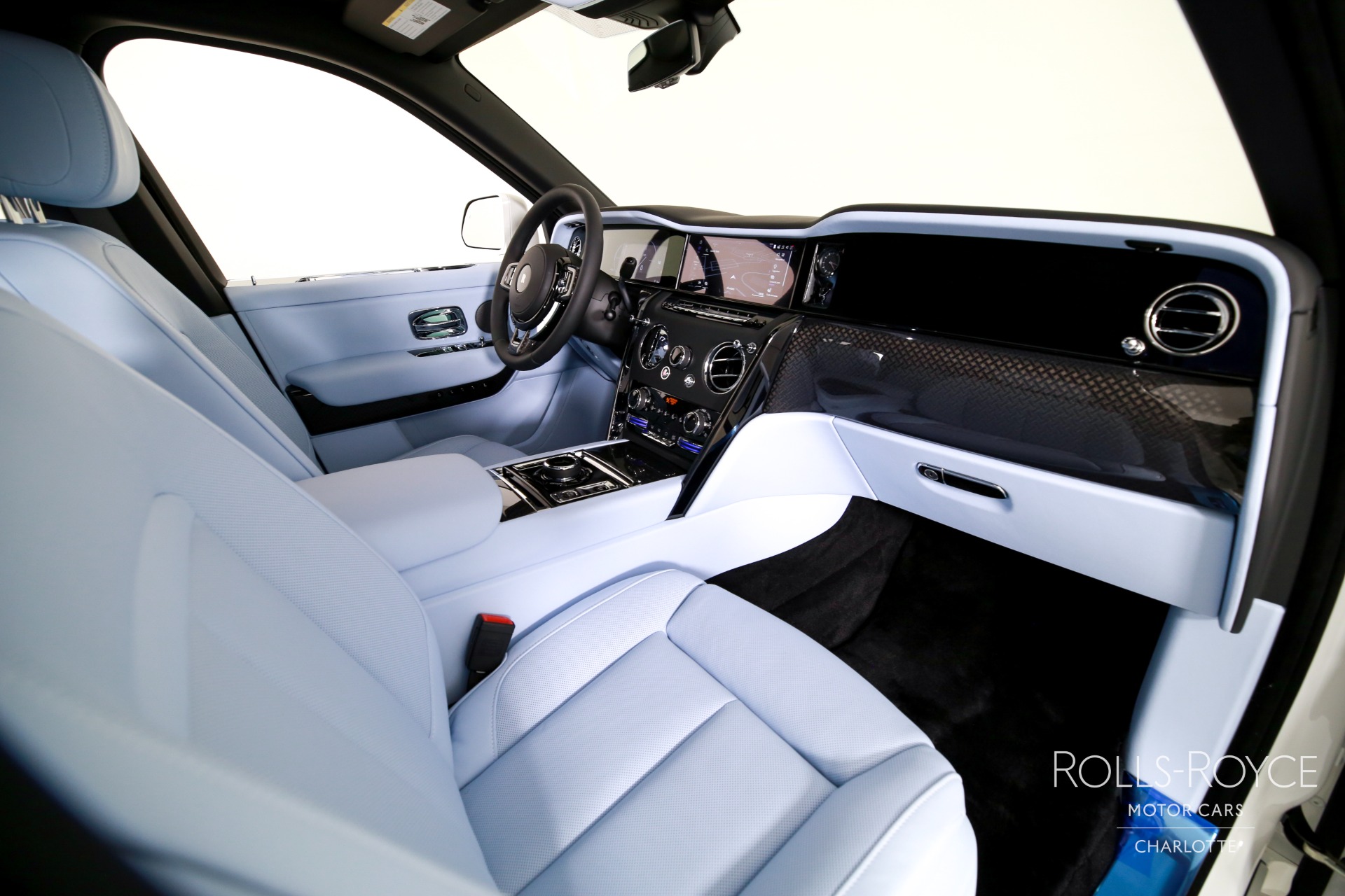 New 2027 Rolls-Royce Black Badge Cullinan  | Charlotte, NC