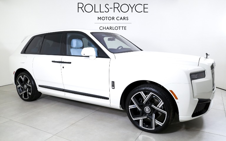 New-2027-Rolls-Royce-Black-Badge-Cullinan