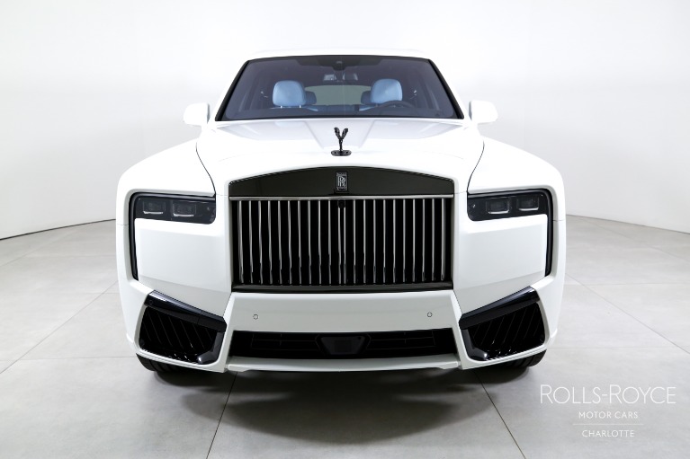New-2027-Rolls-Royce-Black-Badge-Cullinan