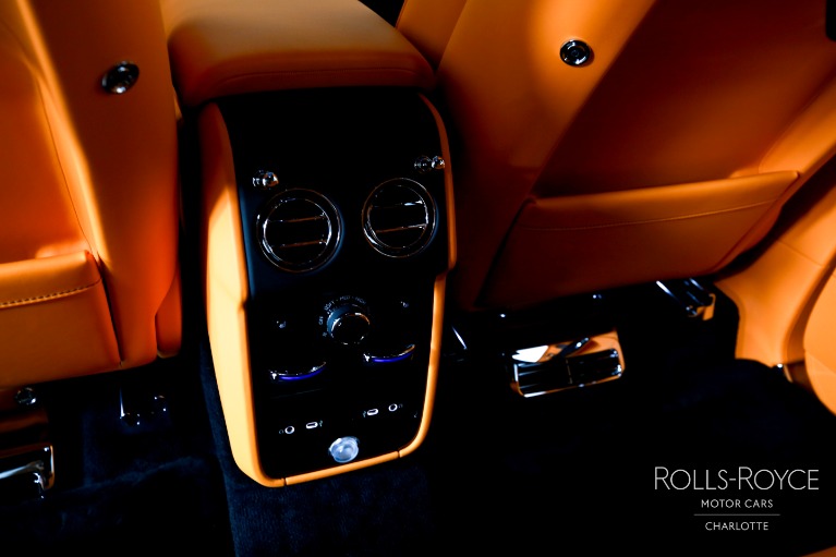 New-2027-Rolls-Royce-Black-Badge-Cullinan