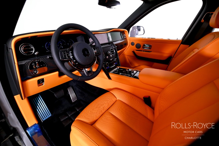 New-2027-Rolls-Royce-Black-Badge-Cullinan
