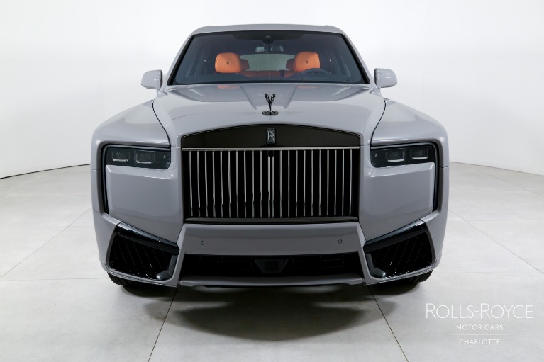New-2027-Rolls-Royce-Black-Badge-Cullinan