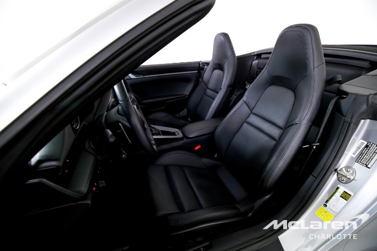 Used-2023-Porsche-911-Carrera