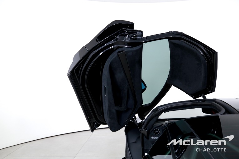 Used-2024-McLaren-750S